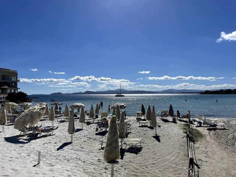 Tramontana Vista Mare 300M Dalla Spiaggia Golfo Aranci Exterior photo